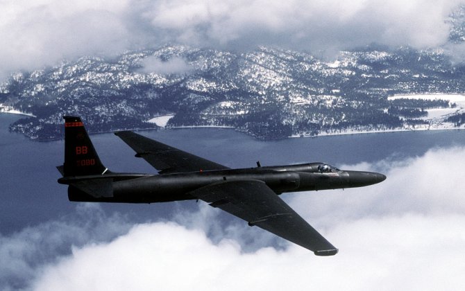 What Do Spy Plane Pilots Eat?