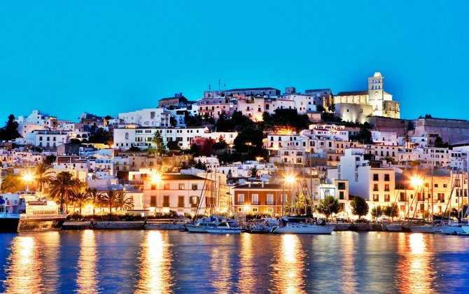 S7 Airlines opened sale of tickets for flights to Malaga and Ibiza