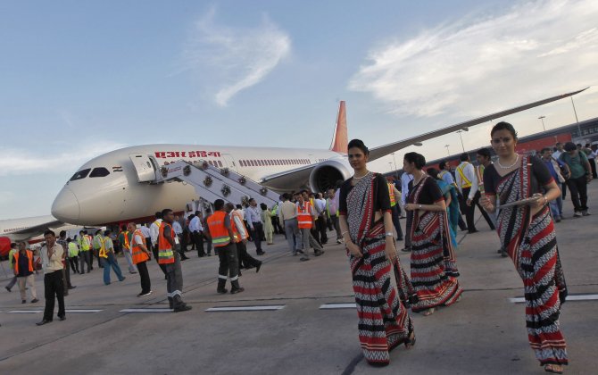 Air India Puts 9 Dreamliners on Sale to Raise over 7,000 Crore Rupees