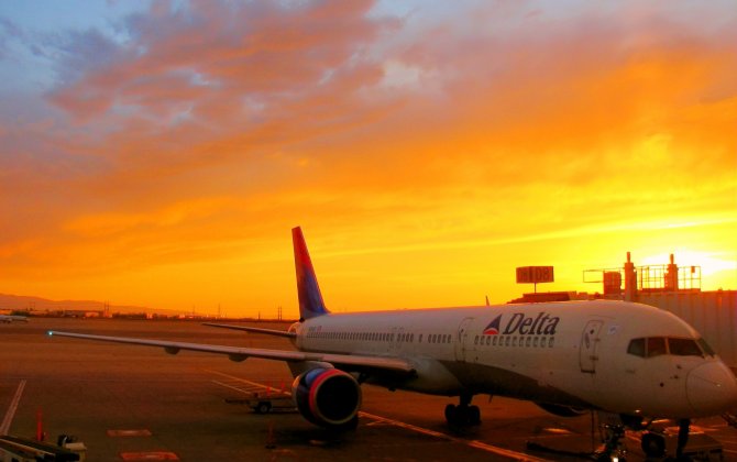 Delta reports 3Q adjusted net income of $1.4 billion