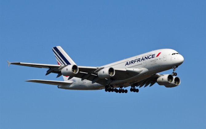 Air France to Cut Some Jobs in 2016, Rest of Plan Negotiable: CEO
