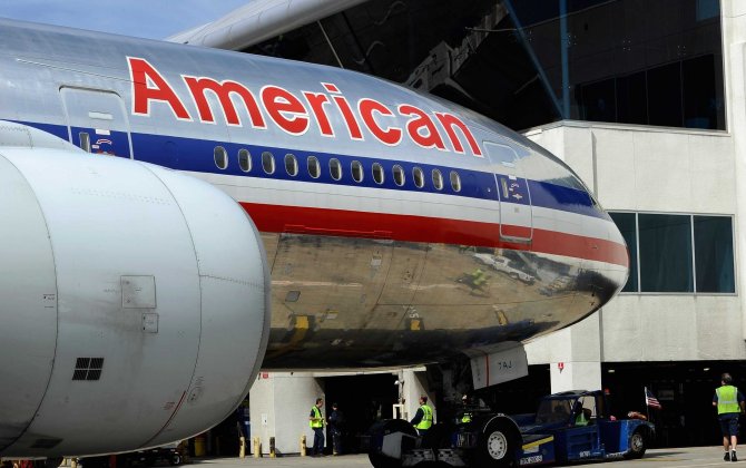 American Digs in with Vow to Fight Discounters on Airfares