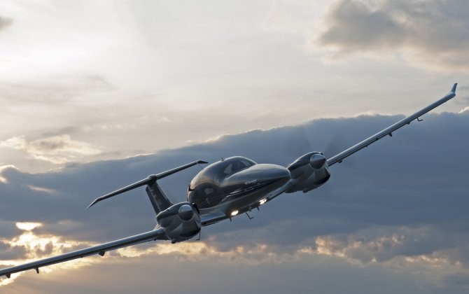 FLIGHT TEST: Diamond's DA62 glitters