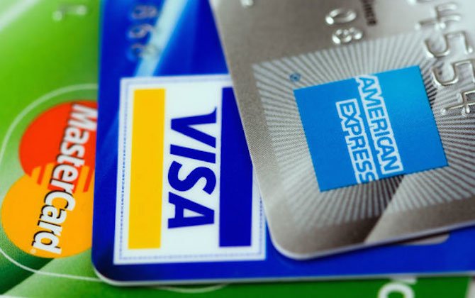 Qantas and Virgin say credit card surcharges don&rsquo;t recover full cost of processing payments
