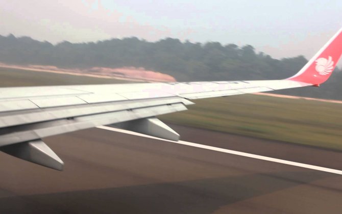 Lion Air Pilot Grounded for "Offering Hostess as Compensation for Delayed Flight"