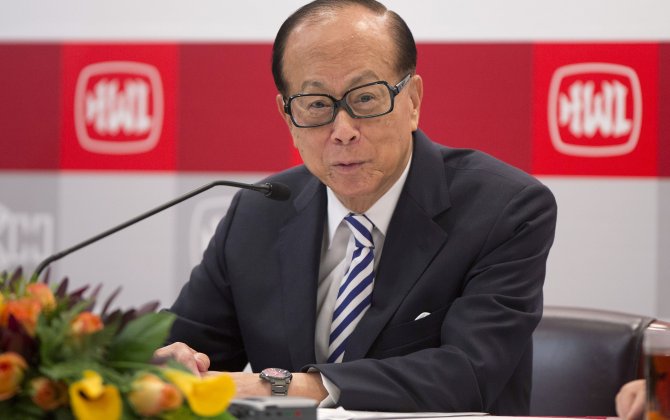 Deal-Making Hits China Plane Leasing As Billionaire Li Jumps in