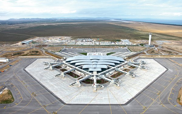Tunisia Boosts Airport, Tourism Security Following Terror Attacks
