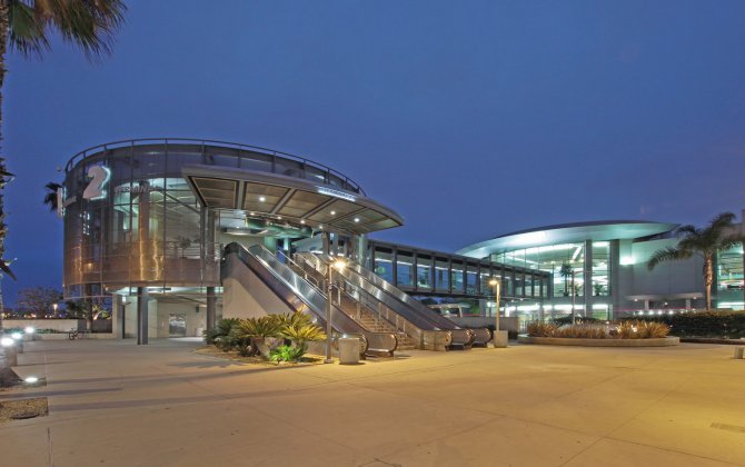 California Newest Airport Terminal Extends to Mexico