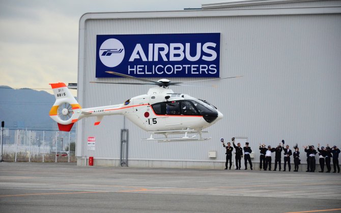 Japanese navy takes its last H135 training helicopters