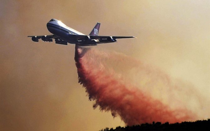747-400 Global SuperTanker gets ready for action