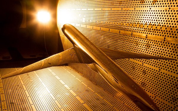 A series of wind tunnel tests of the standard model has been completed under CR929 program