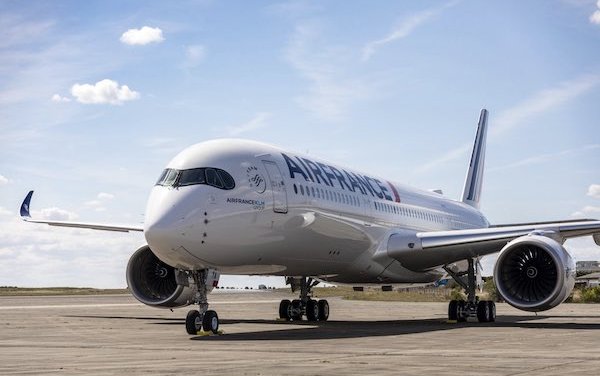 Accelerated fleet renewal with 10 additional Airbus A350-900s for Air France