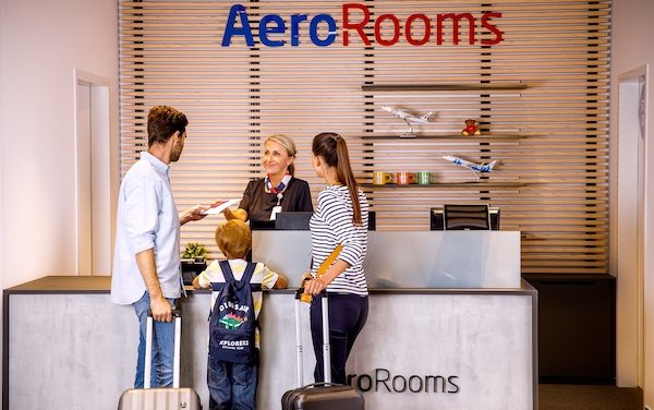 AeroRooms Hotel and increased capacities of Airport Lounges - welcome to Prague Airport