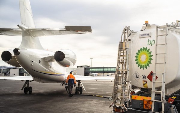 Air bp collaborates with ExecuJet at  Berlin Brandenburg GA Terminal