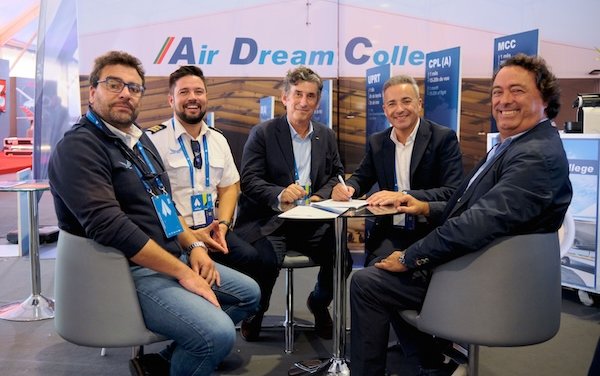 Air Dream College expands fleet with Tecnam P2006T NG