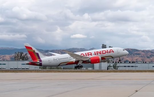 Air India welcomes its first retrofitted B787 featuring new cabin interiors and livery 