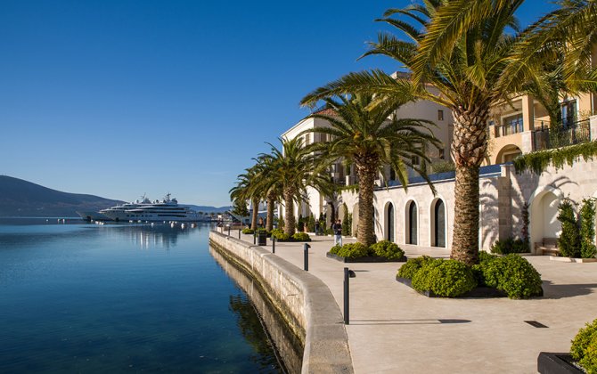 Air tickets for Baku-Tivat flights are available on AZAL's website 