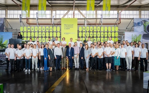 airBaltic celebrates the opening of its technical academy 