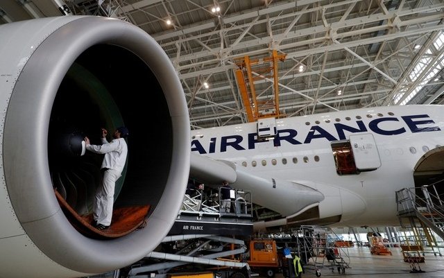 Airbus takes &euro;1.4bn hit and faces &lsquo;sprint finish&rsquo; to meet full-year goals