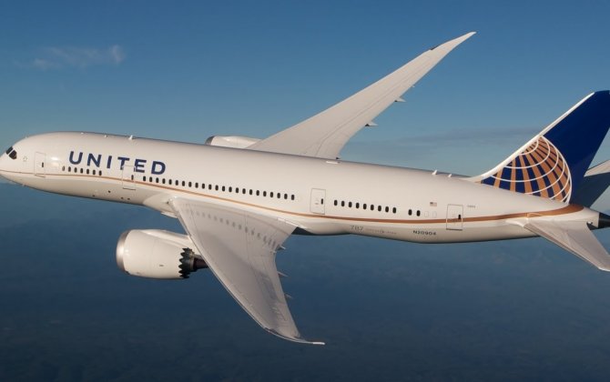 Airliner makes emergency landing at Norfolk airport