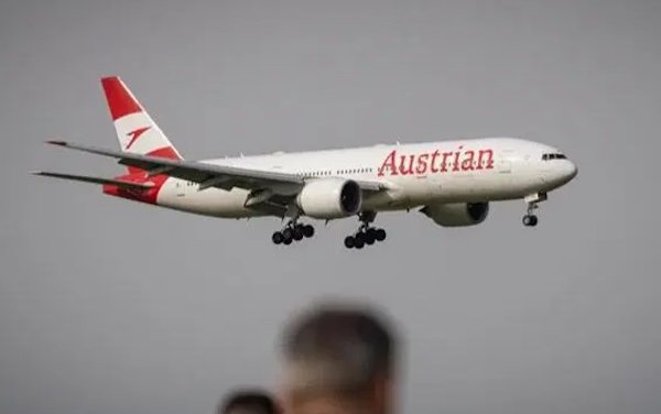 Austrian Airlines equips four Boeing 777-200ERs with innovative sharkskin technology