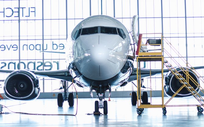 AviaAM Leasing delivers Boeing 737 business jet for KlasJet 