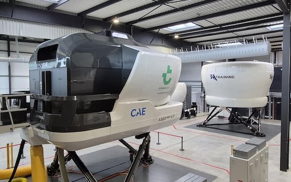 BAA Training France certifies world's first A320 FFS Airbus Standard 2.2.1