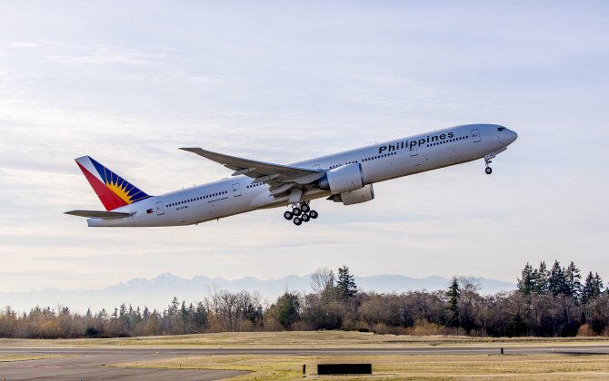 Boeing, Avation PLC Deliver Philippine Airlines' 10th 777-300ER