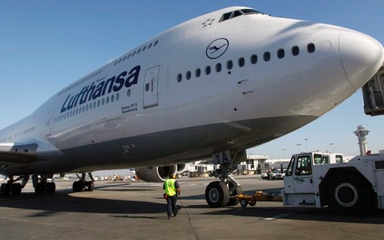 Boeing says it could end 747 production