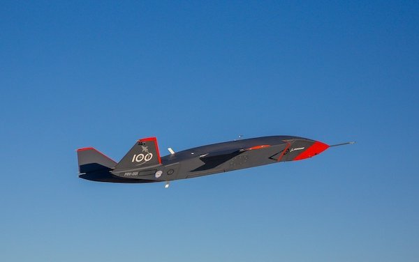 Boeing uncrewed Teaming Aircraft advances flight testing