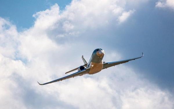 Dassault first Falcon 6X arrived at Little Rock completion center