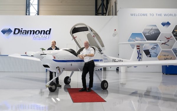 Diamond Aircraft delivers first new European-built DA20 to Aviation Academy Austria