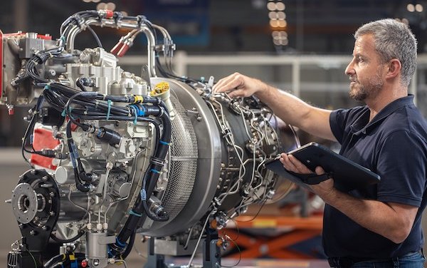 Digital services for helicopter engine monitoring & first SBH contract - Safran at HAI Heli-Expo 2022