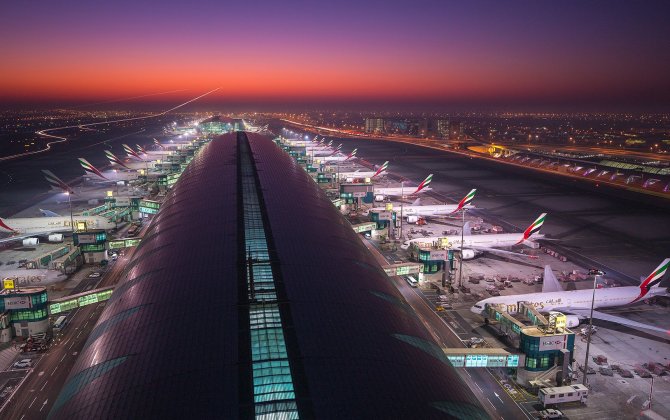 Drone closes busy Dubai International Airport for an hour