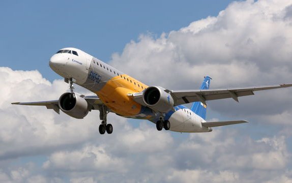 Embraer Flies the E195-E2, the Most Efficient New-generation Jet in the world, ahead of schedule