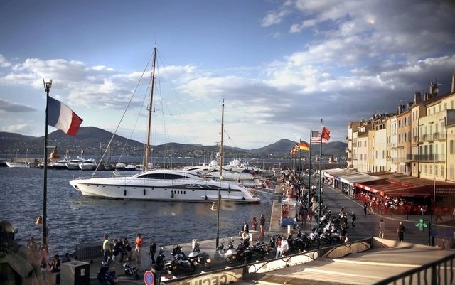 Emirates announces A380 service to the French Riviera, adds Monaco transfers by helicopter