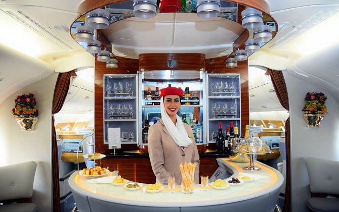 Emirates moves to an all Airbus A380 and Boeing 777 fleet