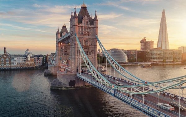Etihad Airways ramps up UK passenger flights
