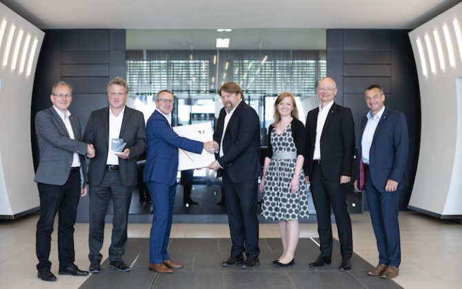 FACC honors suppliers with &ldquo;Supplier Excellence Awards&rdquo;