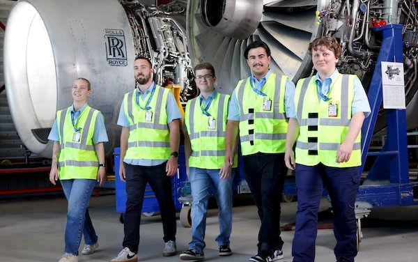 First apprentices start training at new Qantas Group Engineering Academy in Brisbane 