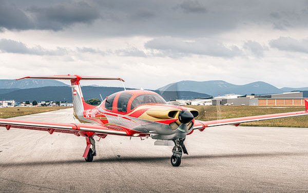 First DA50 RG touches ground in China