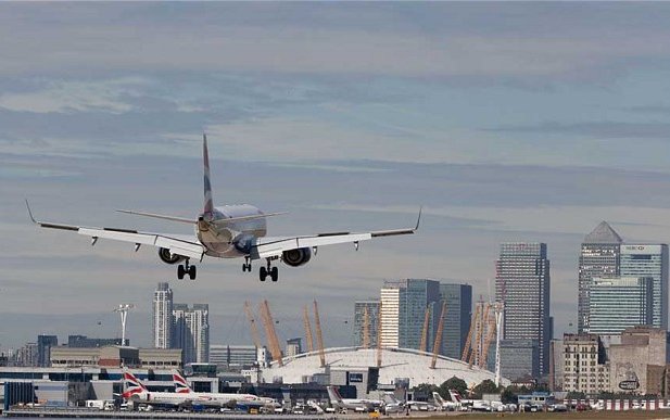 Five bidders eye &pound;2bn London City Airport deal