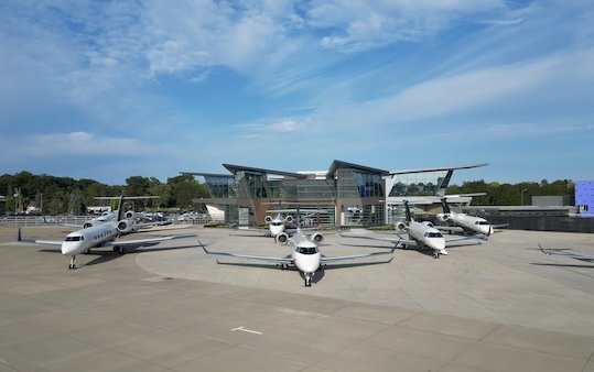 Flexjet raises $800 million equity investment from investment group led by L Catterton