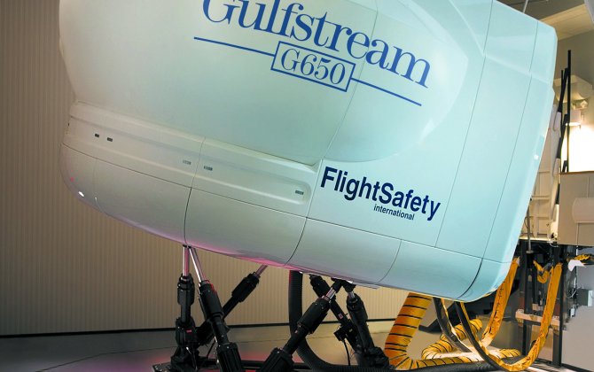 FlightSafety Now Offers the Only Factory-Authorized Gulfstream G650 Training 