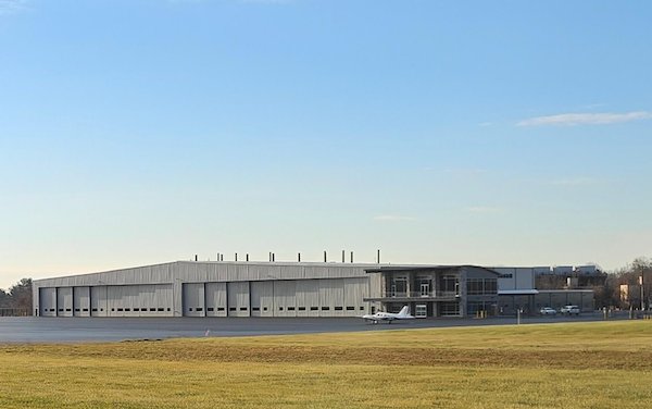 FlightServ stuns with new corporate jet facility, now open  