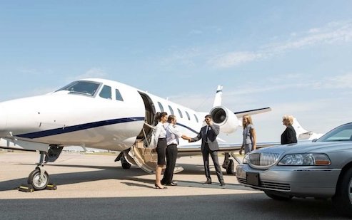 Flightways Columbus celebrates 15 years of FBO&rsquo;s dedication to aviation community 