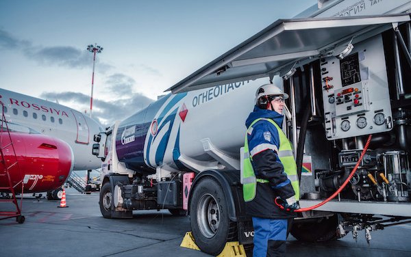 Gazprom Neft joins JIG for the development of aviation fuel-supply standards