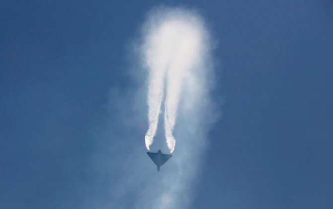 India offers to buy 200 foreign combat jets - if they're Made-in-India