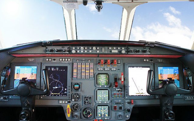 Jet Aviation Basel supports Pro Line 21 upgrades