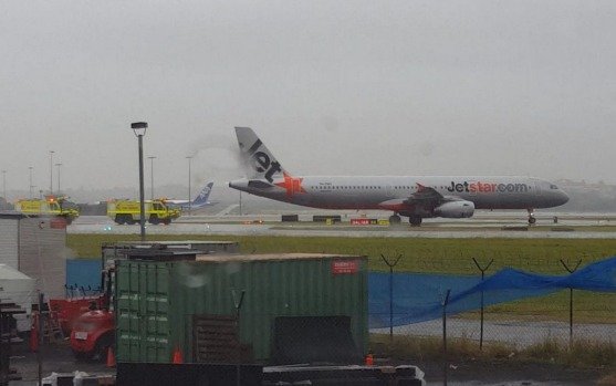 Jetstar flight met by fire trucks after turning back to Sydney Airport
